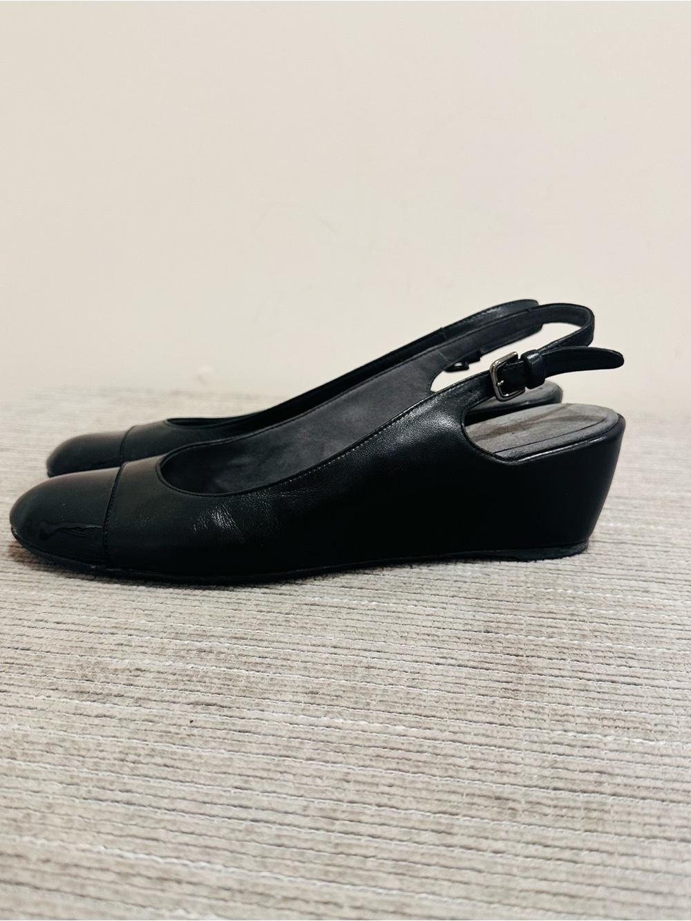 STUART WEITZMAN AUTH $399 Women black Nappa Leather Tipin Cap Toe Wedge 9 M
